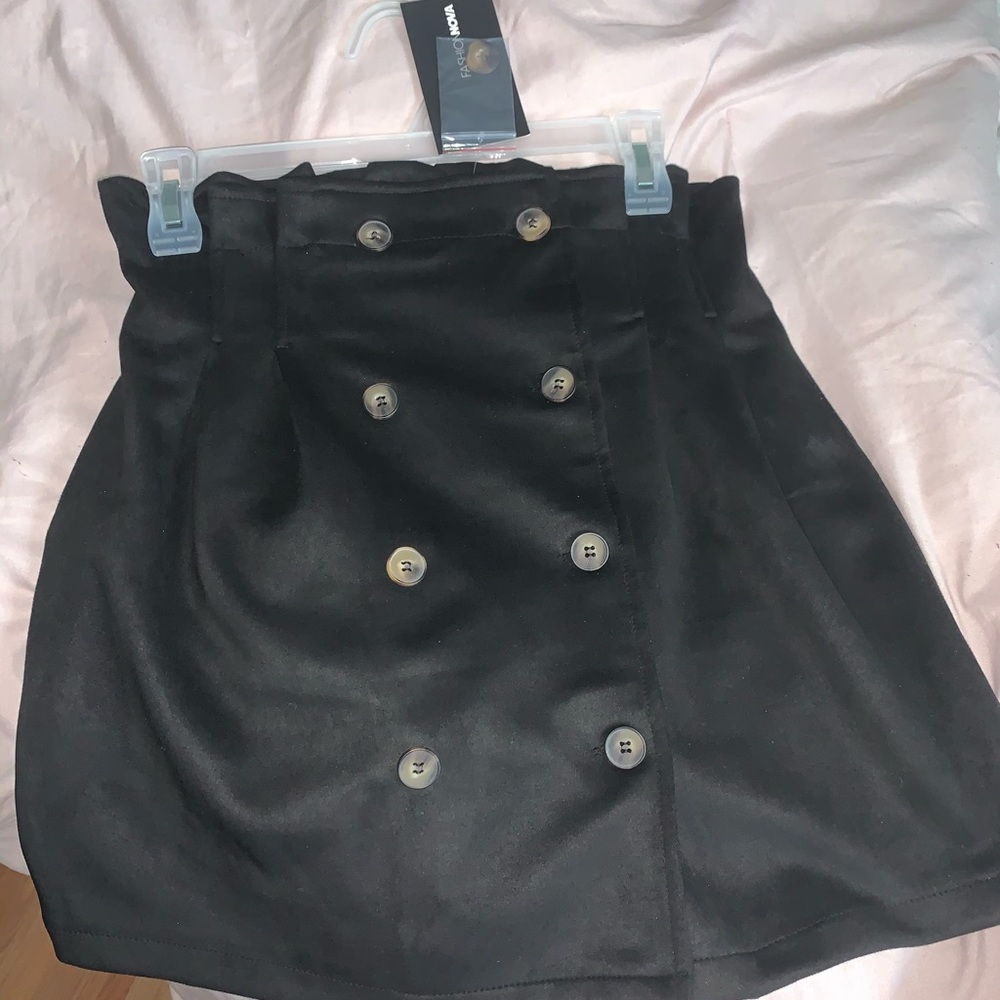 Fashion Nova “Bow and Arrow” Skirt